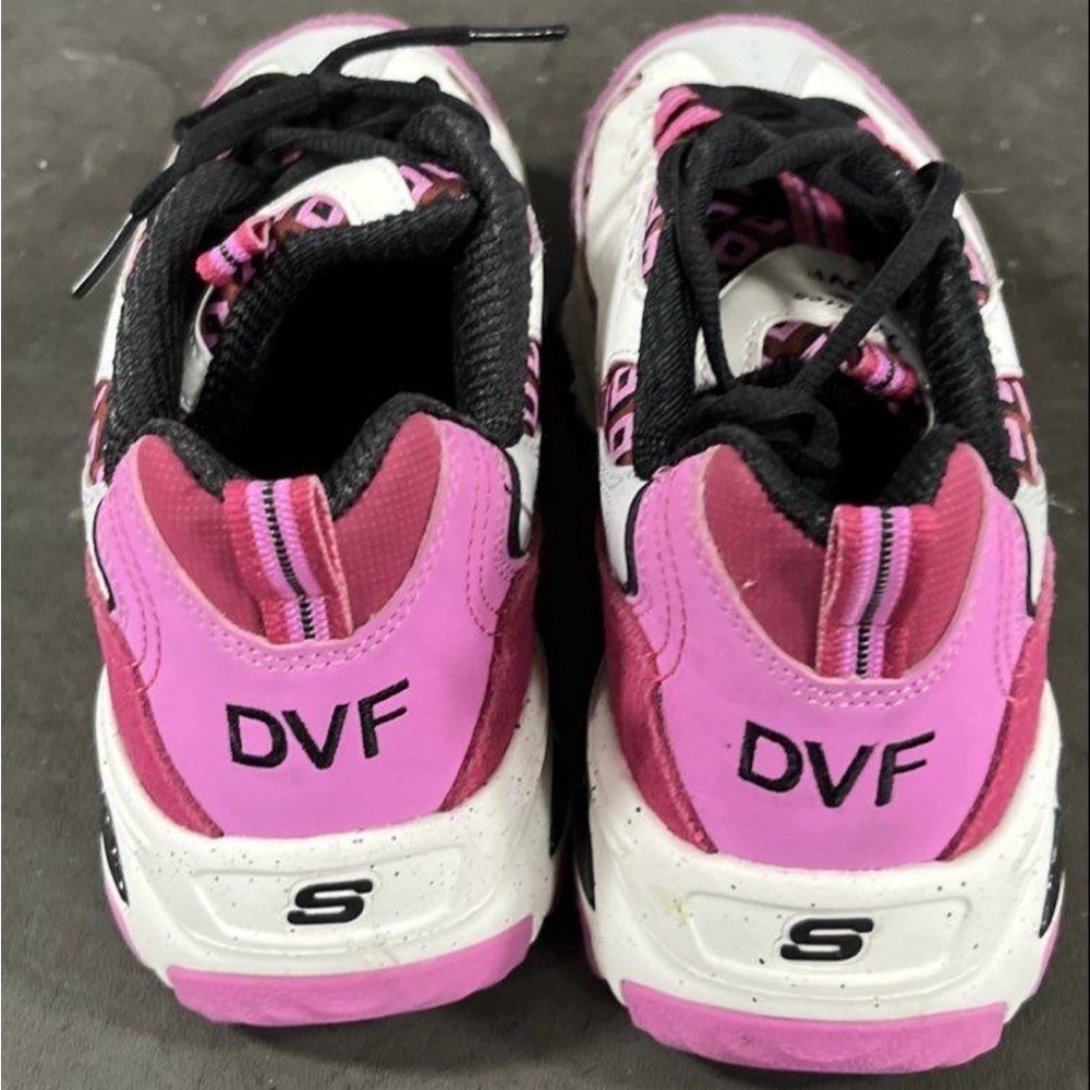 Skechers White, Pink & Black Geometric Accent Sneakers - Picture 4 of 5